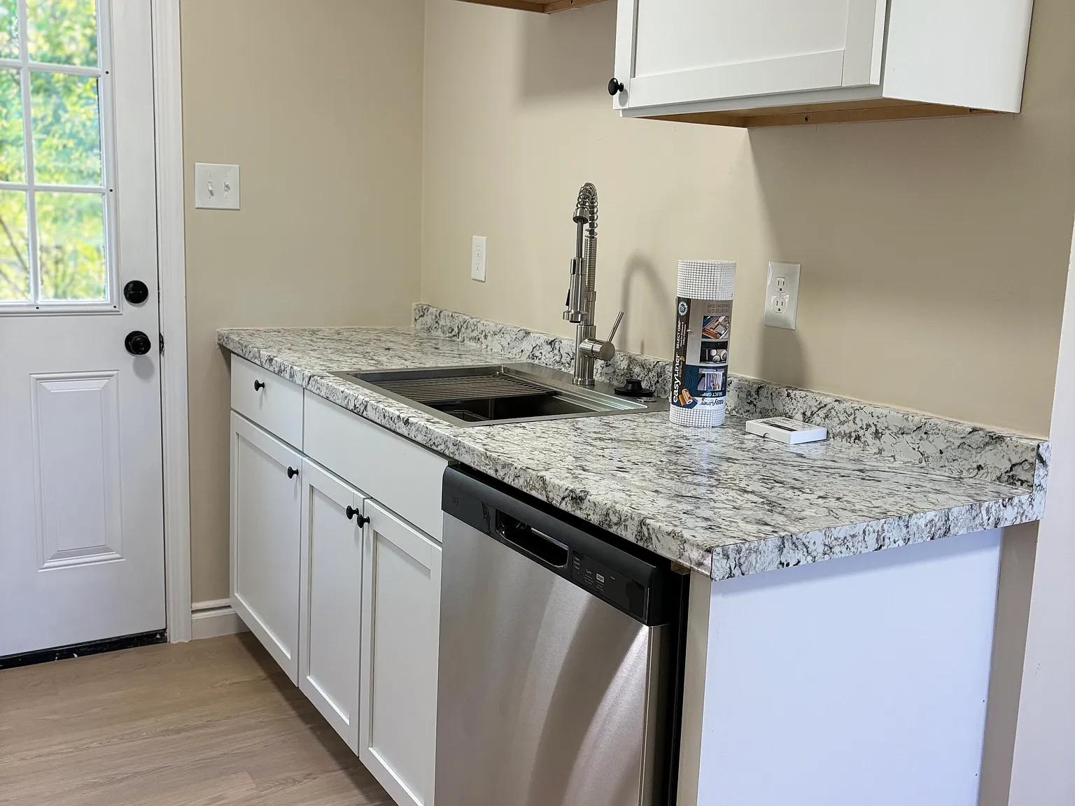 2 bed, 1.5 bath, 1350 sqft, $1,450 — Photo 4