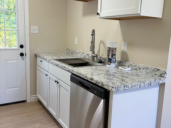 4th image of 112 Viking Rd #120