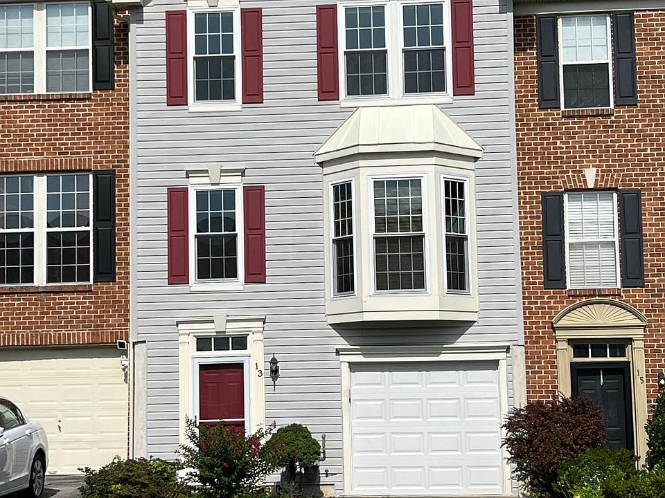 1st image of 13 Alexis Dr