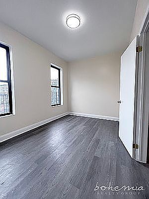 4th image of 2492 Adam C Powell Blvd #16