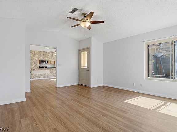 5th image of 6811 Mangrum Cir