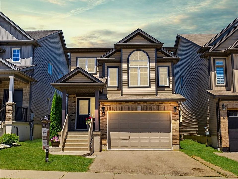 1st image of 32 Sorrento St
