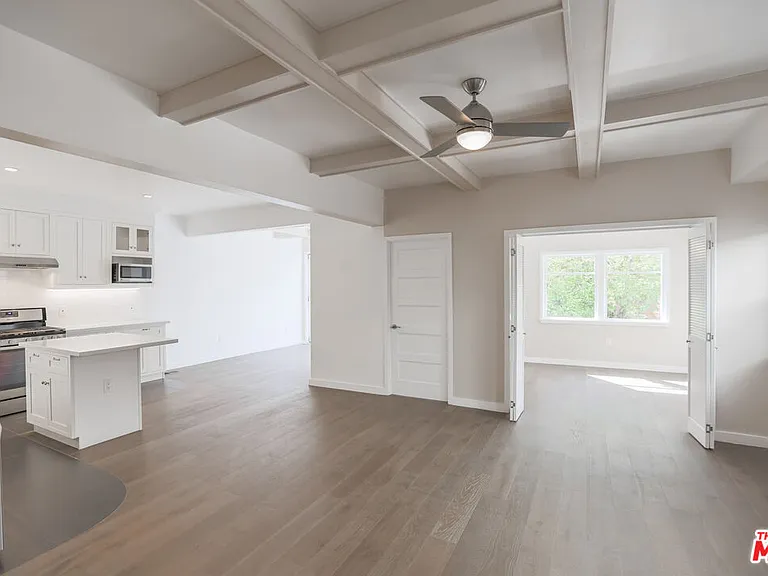 31 Breeze Ave #A — Photo 14
