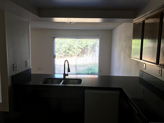 3rd image of 7515 Laurelgrove Ct
