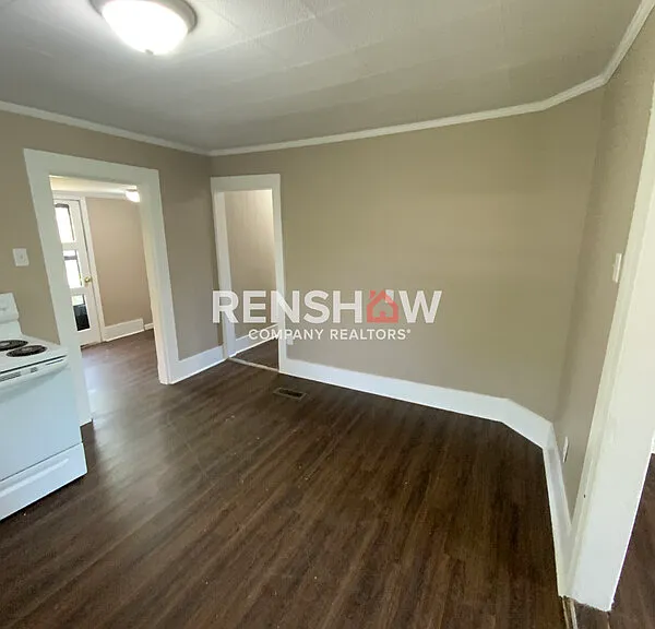 812 Tucker St — Photo 5
