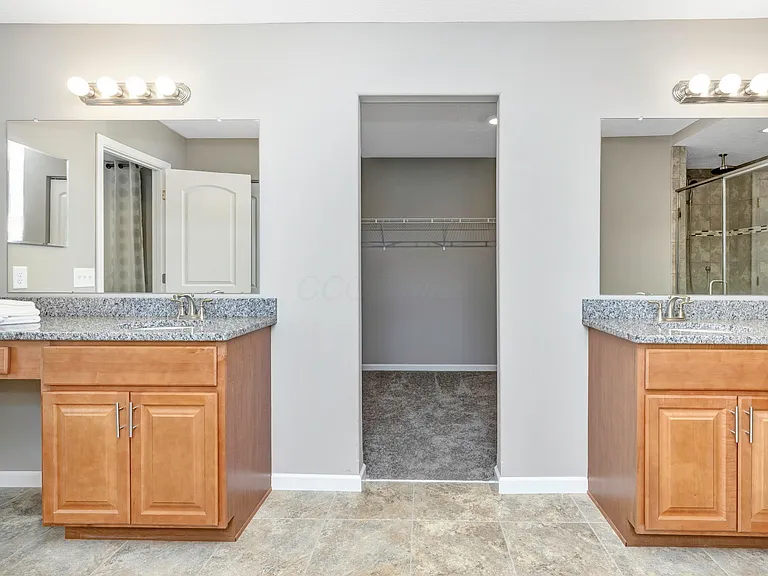 7576 Bullseye Dr — Photo 28