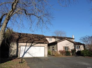 17 Longview Dr, Ocean View, DE 19970