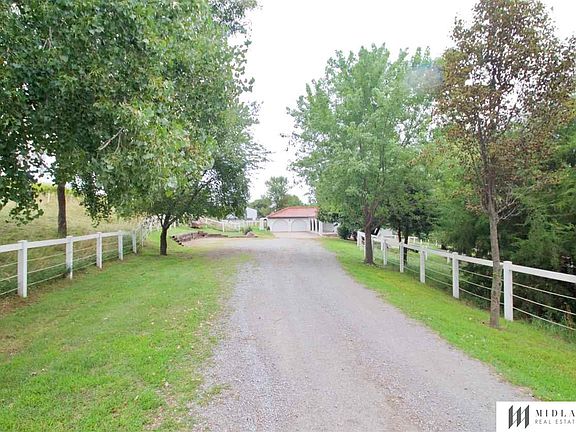 3rd image of 18608 60th St