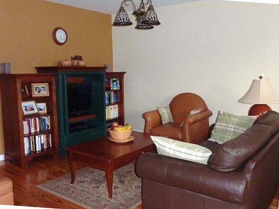 5th image of 57 Carroll St #1