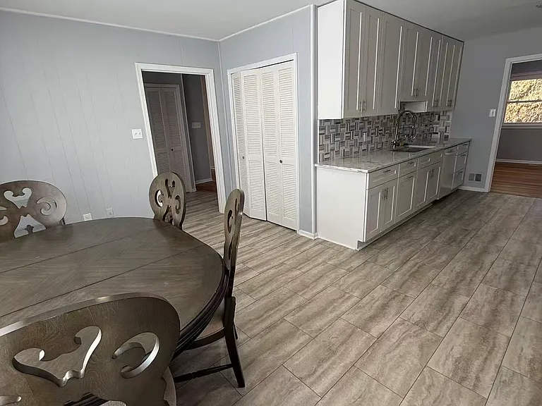 1716 Pine Valley Dr — Photo 8