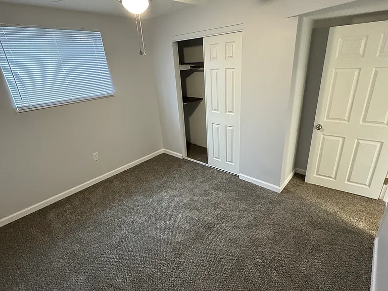 Sunrise Valley Apartments — Photo 18