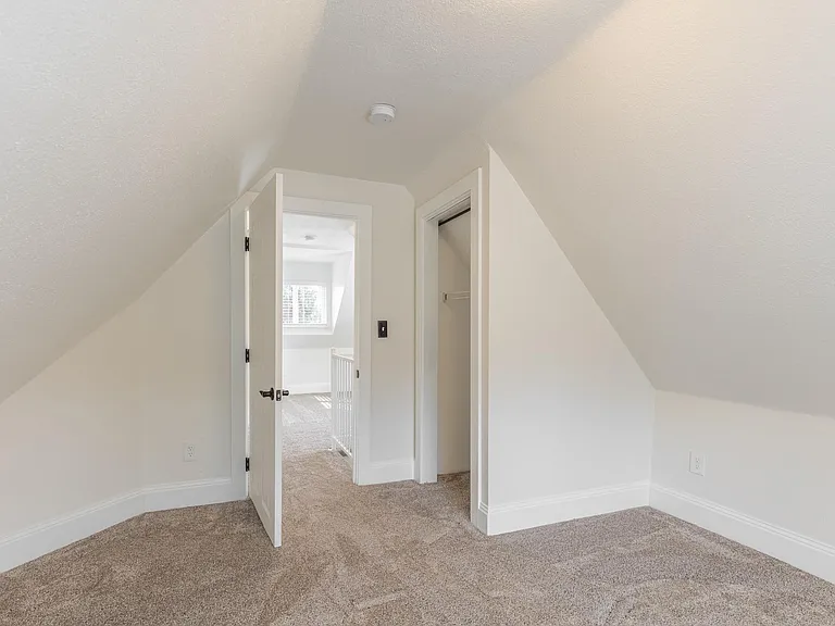 1144 SE 85th Ave — Photo 15