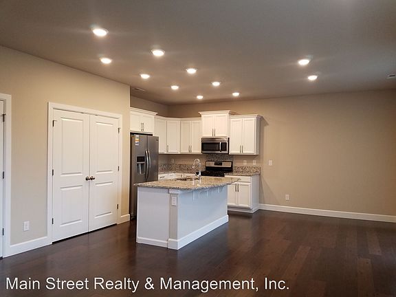 3rd image of 18402 20th Avenue Ct E
