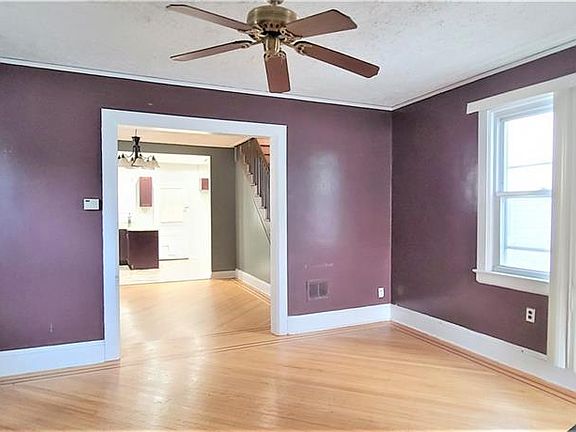 4th image of 14 Beekman St