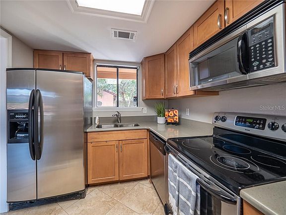 3rd image of 608 Montego Bay Ct #608
