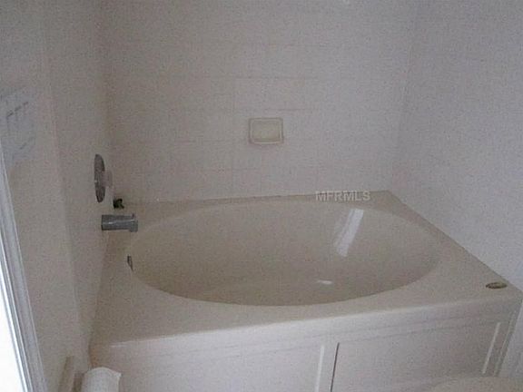5th image of 6022 Country Glade Way
