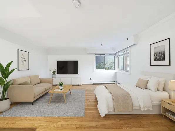 1940 Barclay St #107, Vancouver, BC V6G 1L3