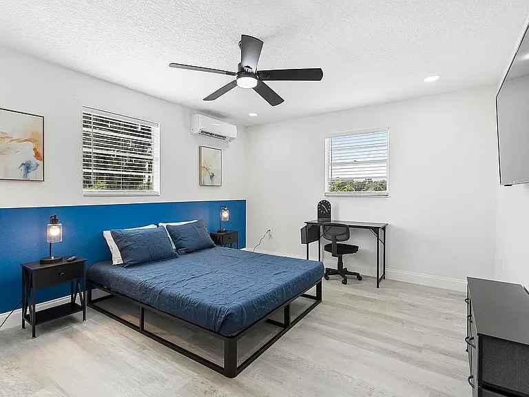 1824 Lake St #4 — Photo 3