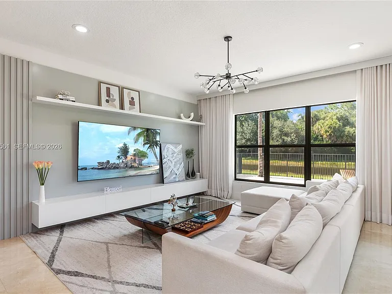 9529 Eden Roc Ct — Photo 16