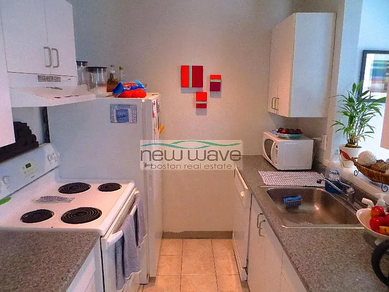 557 Columbus Ave #201 — Photo 6