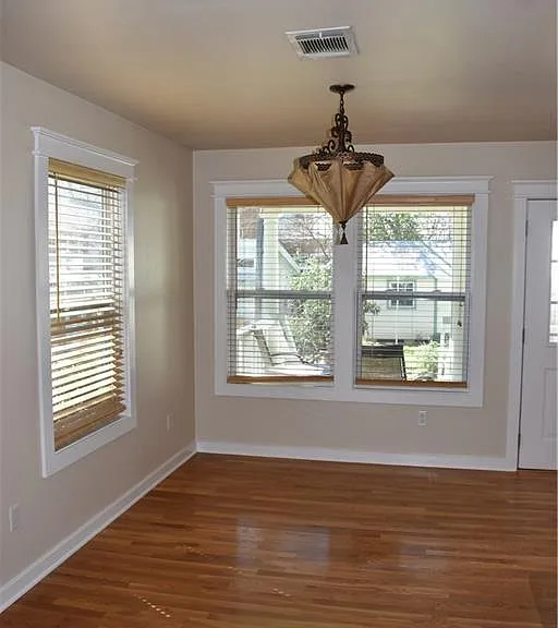 2109 Wright St — Photo 9