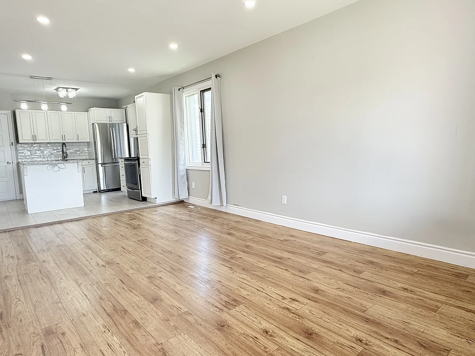 2 bed, $1,575 — Photo 4
