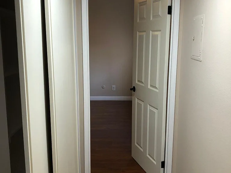 1735 E Washington St #A21 — Photo 12