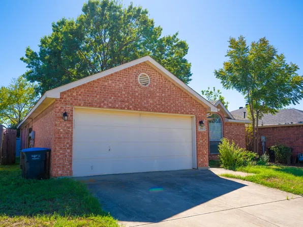 9012 Elbe Trl, Fort Worth, TX 76118