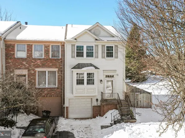 21799 Leatherleaf Cir, Sterling, VA 20164