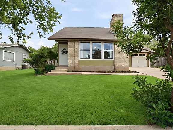 2nd image of 4011 Hillside Dr