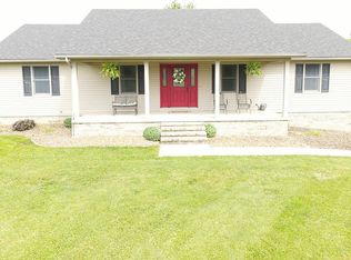 6020 Parry Ln, Maysville, KY 41056