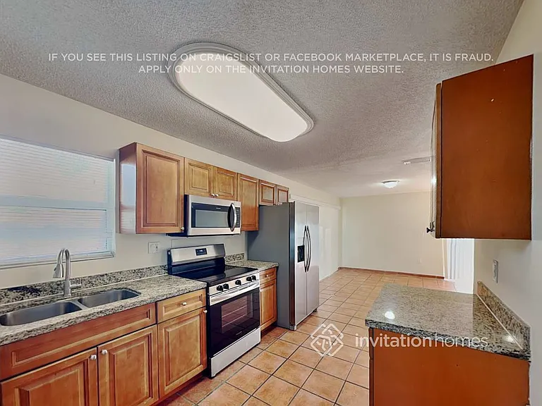 9853 SW 221st St — Photo 9