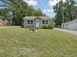 640 N Oklahoma Ave, Tahlequah, OK 74464