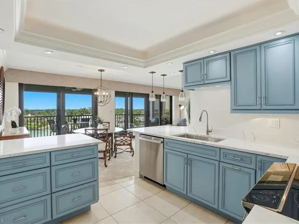 2400 Gulf Shore BLVD N #604, NAPLES, FL 34103