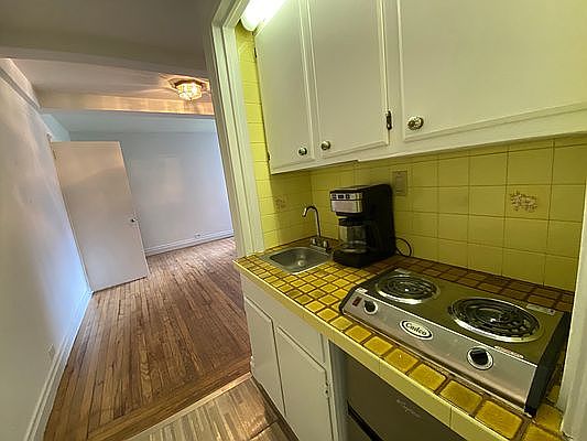 3rd image of 25 Tudor City Pl APT 1407