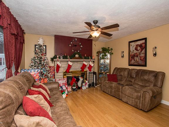 4th image of 8014 Nancy Ln
