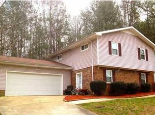 908 Chestnut Wood Ln, Chattanooga, TN 37421