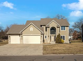 8680 72nd St S, Cottage Grove, MN 55016