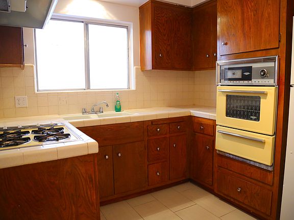 5th image of 8110 Norton Ave APT 2