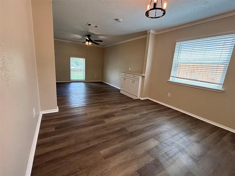 4526 McCleester Dr — Photo 9