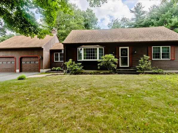 4 Caroline Cir, Palmer, MA 01069