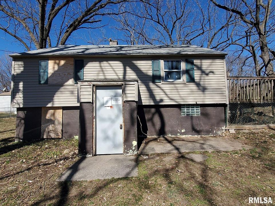 1st image of 4804 S Vermont Ave