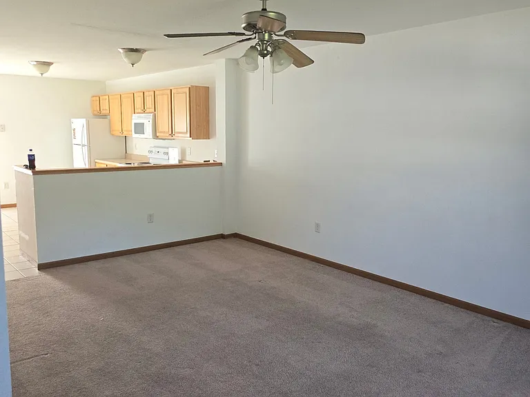 70 Arbor Glen Ct — Photo 3
