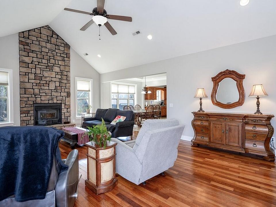 2nd image of 2068 Corinth Rd