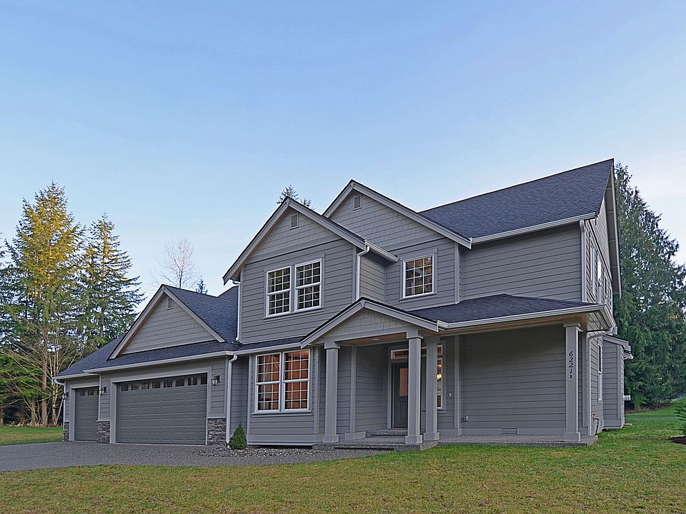 Three Car Garage!