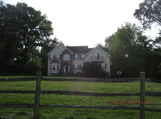 2 Halls Mill Rd, Asbury, NJ 08802