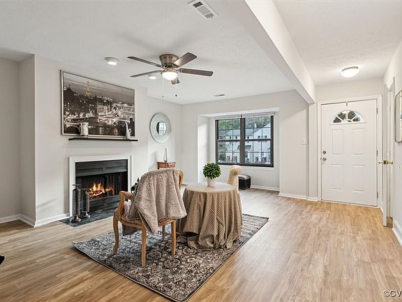 3rd image of 1657 Skiffes Creek Cir