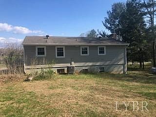2nd image of 1121 London Dr
