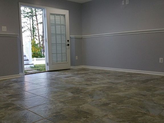 3rd image of 12421 Pfitzner Ct