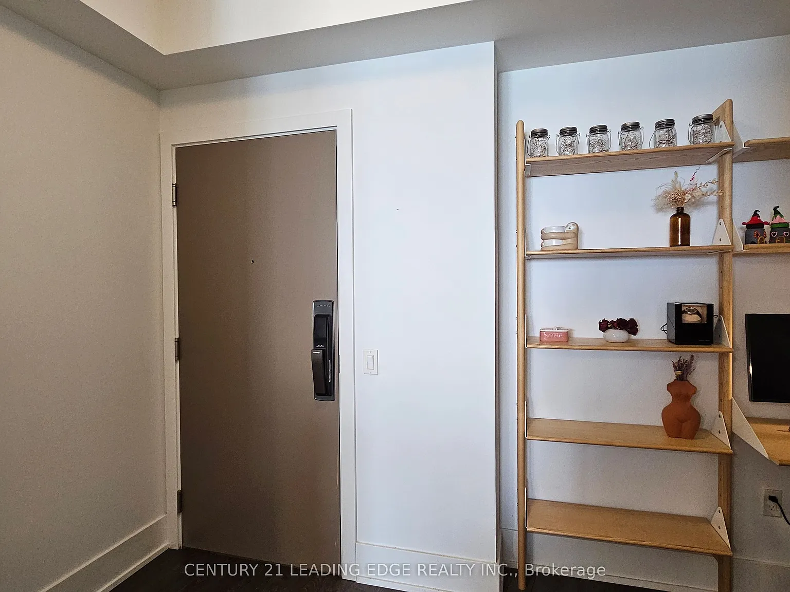 2 bed, $2,900 — Photo 4